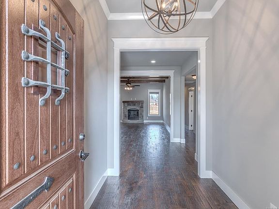 4th image of 15417 Lakewood Ct