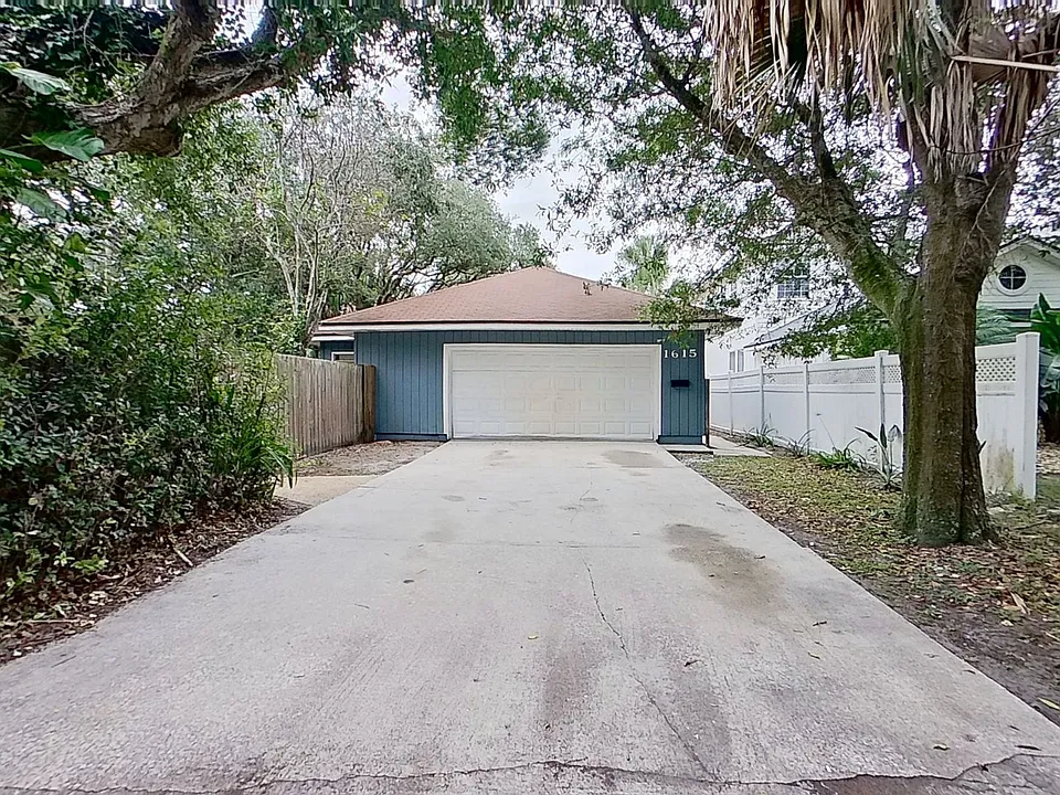 1615 Seminole Rd