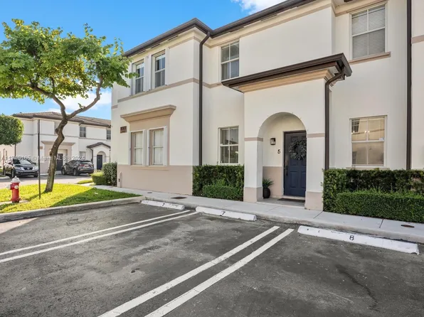 8001 W 36th Ave APT 5, Hialeah, FL 33018