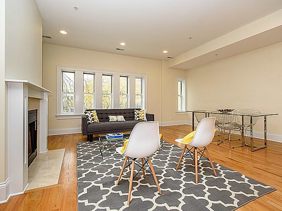 2nd image of 651 Hinman Ave APT 2S