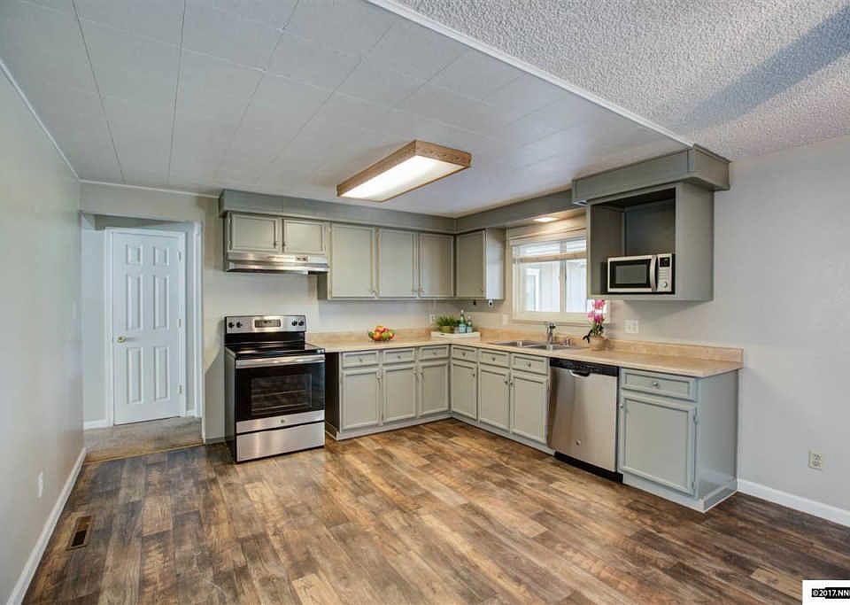 1st image of 3009 Baker Dr