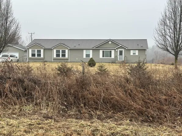 6827 Lapeer Rd, Kimball, MI 48074