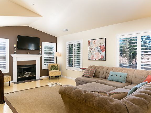 4th image of 133 River Rock Ct