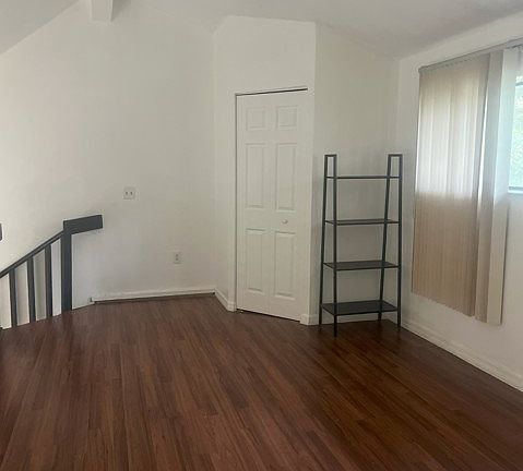 5th image of 2134 Bradford St APT 407