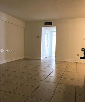 2nd image of 1821 NE 168th St APT B2