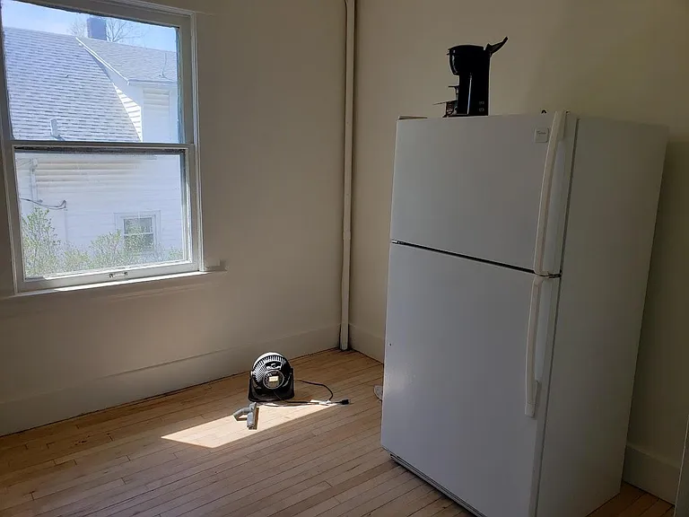 916 5th St NW #2 — Photo 9