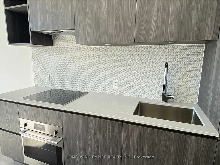 1 Yorkville Ave #1504 — Photo 8