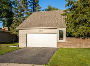 3740 Cavalier Dr #2, Okemos, MI 48864