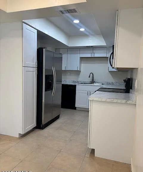 1632 S River Dr — Photo 5