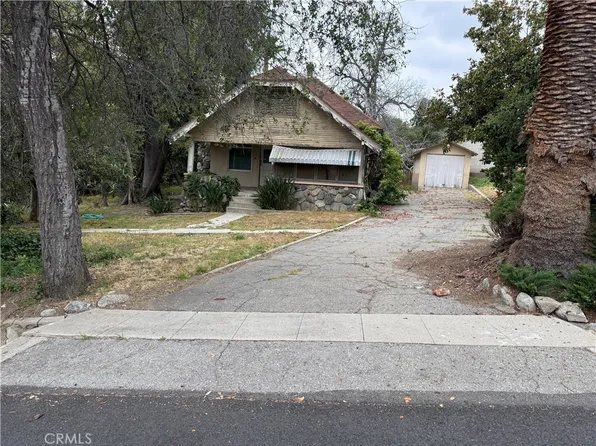 2415 Sierra Dr, Upland, CA 91784