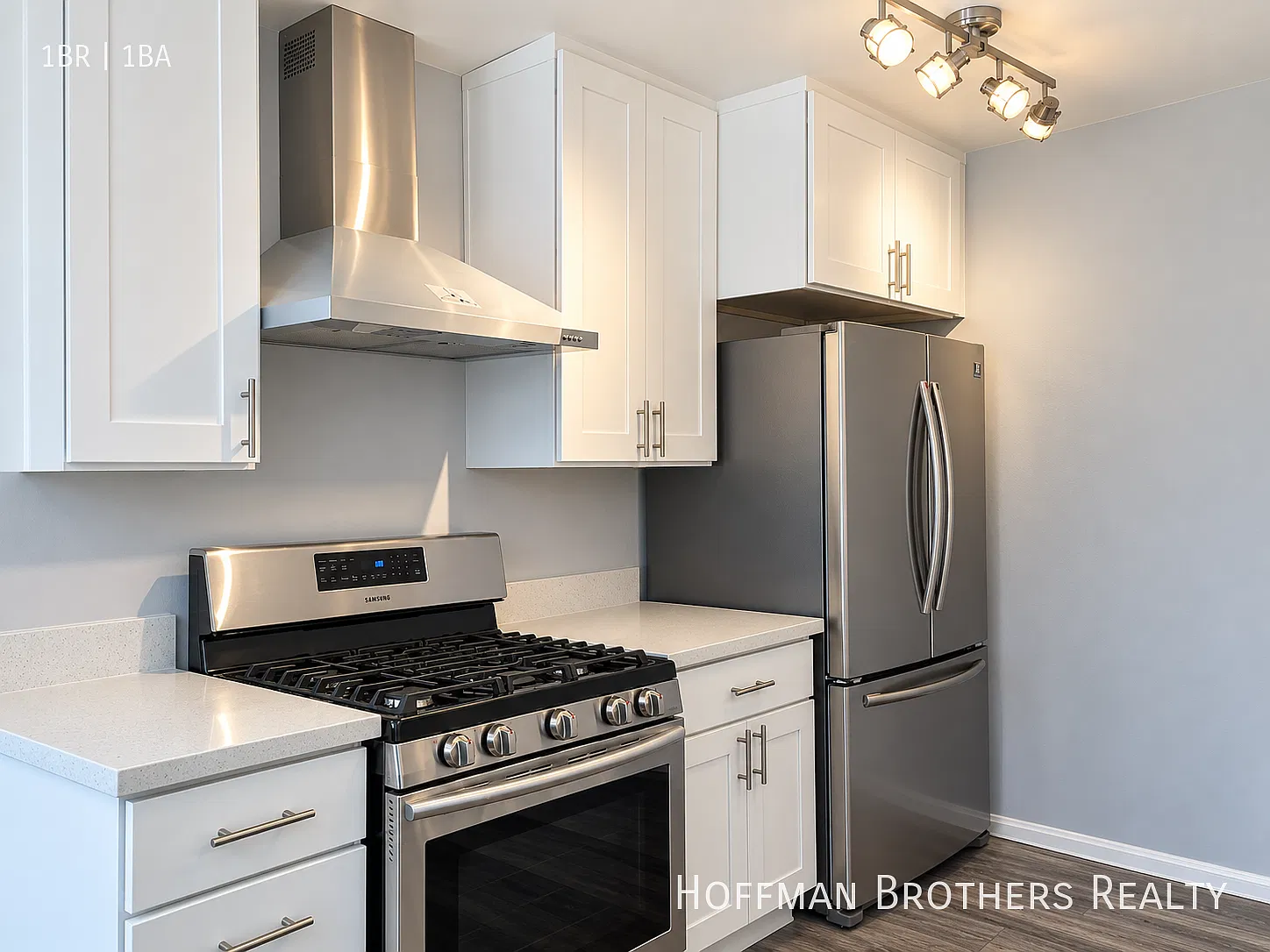 **2 Weeks Free**Remodeled Inglewood One-Bedroom with Updated Kitchen, A/C, Parking & Laundry — Photo 1