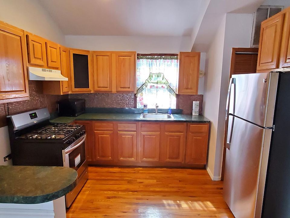 1st image of 1207 Waring Ave Floor 2