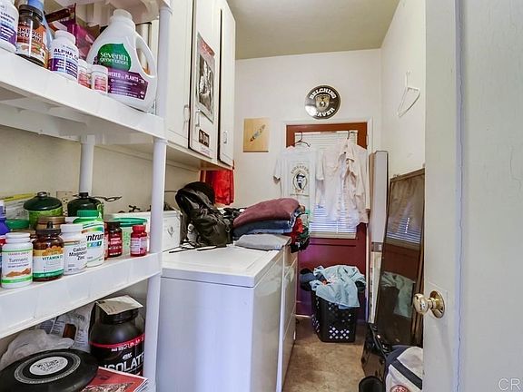4th image of 4044 Manzanita Dr