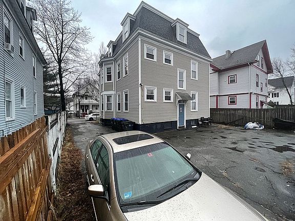 2nd image of 101 Congress Ave