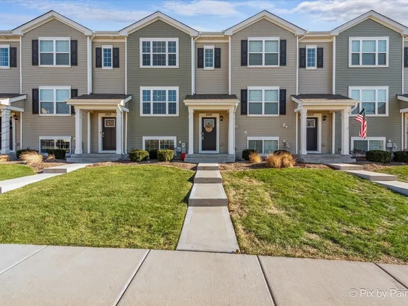 2515 Alison Ave, Hampshire, IL 60140