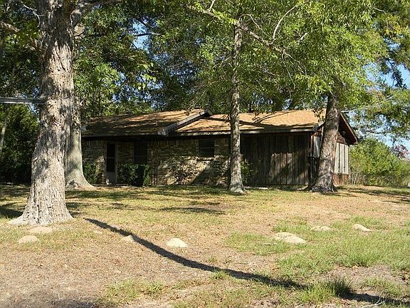 3rd image of 909 County Road 1026