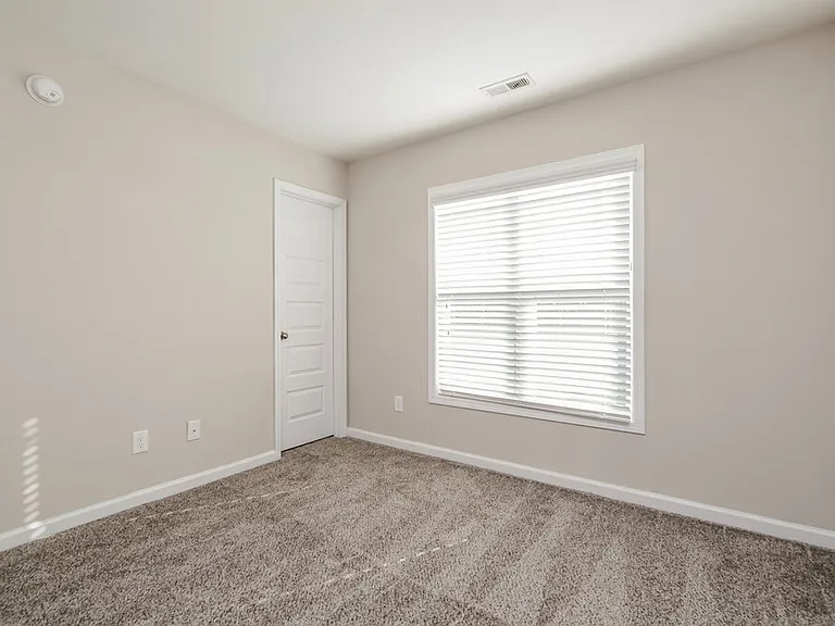 229 Lanier Pl — Photo 12