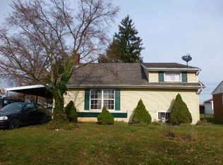 743 Kelly Dr, York, PA 17404