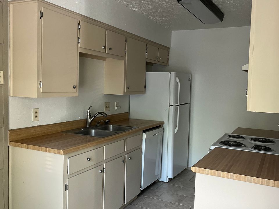 1st image of 816 Hillyer St APT A