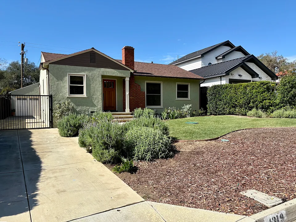 4319 Bel Aire Dr