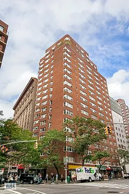 Sold by Brown Harris Stevens | media 19