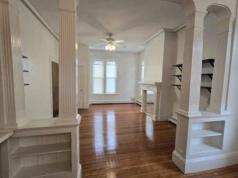 36 Brighton St #1 — Photo 4