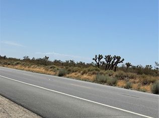 235 Black Walnut Ln, Palmdale, CA 93551