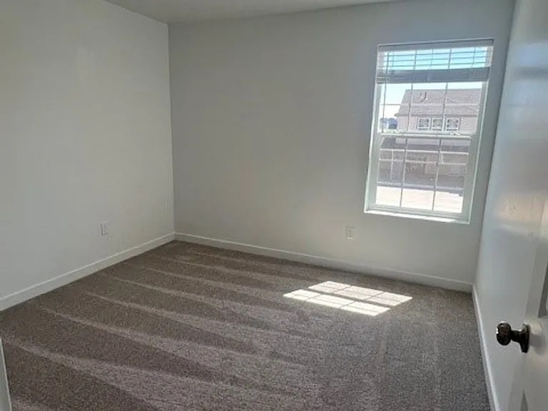 11282 Barn Ranch St — Photo 18