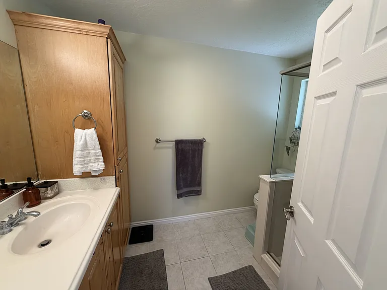 2480 Eastbourne Dr — Photo 19