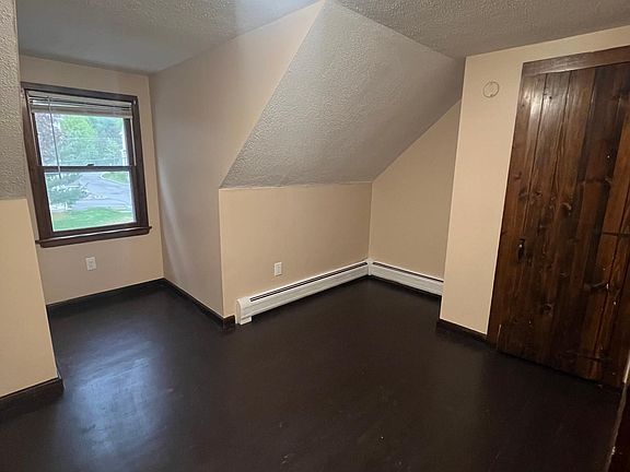 5th image of 188 E Woodland St #3