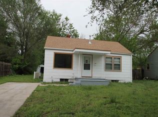 1918 N Hood Ave, Wichita, KS 67203