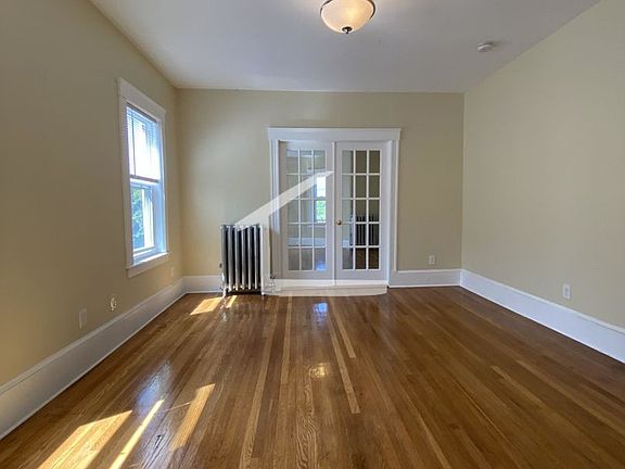 4th image of 303 Tappan St #25