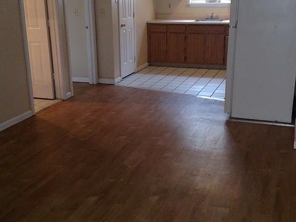 2nd image of 2514 W 3rd St APT G