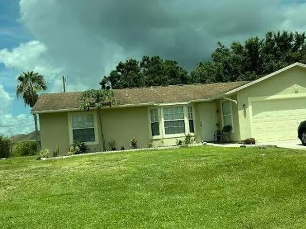 3912 SW McCrory St, Port Saint Lucie, FL 34953
