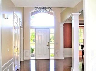51282 Plymouth Lake Dr, Plymouth, MI 48170