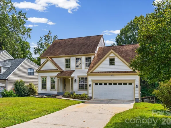 105 Lyman Oak Ct, Fort Mill, SC 29715