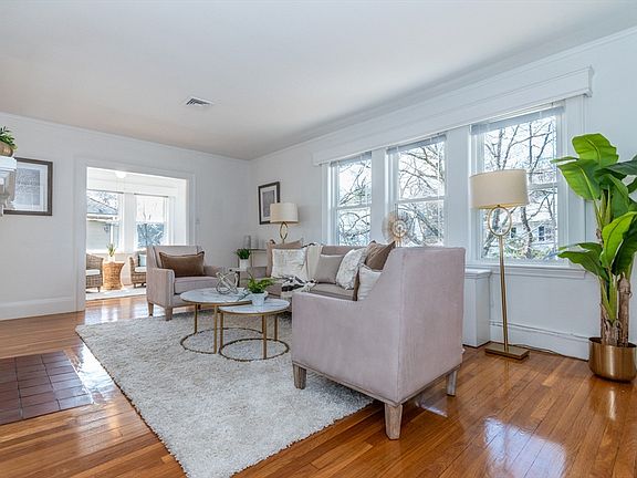 2nd image of 56-58 Cloverdale Rd