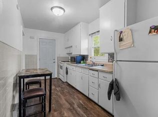 805 N State St #1/2, Appleton, WI 54911