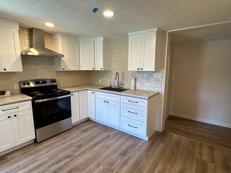 812 Church St — Photo 20