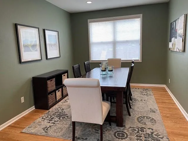 2426 Greensborough Cir — Photo 5