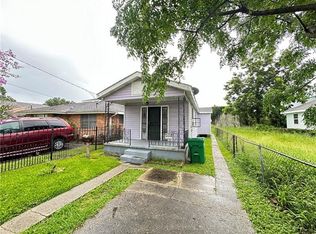 1126 Truxton St, Gretna, LA 70053