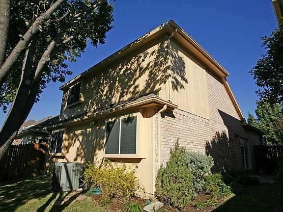 2nd image of 2022 Raven Ln