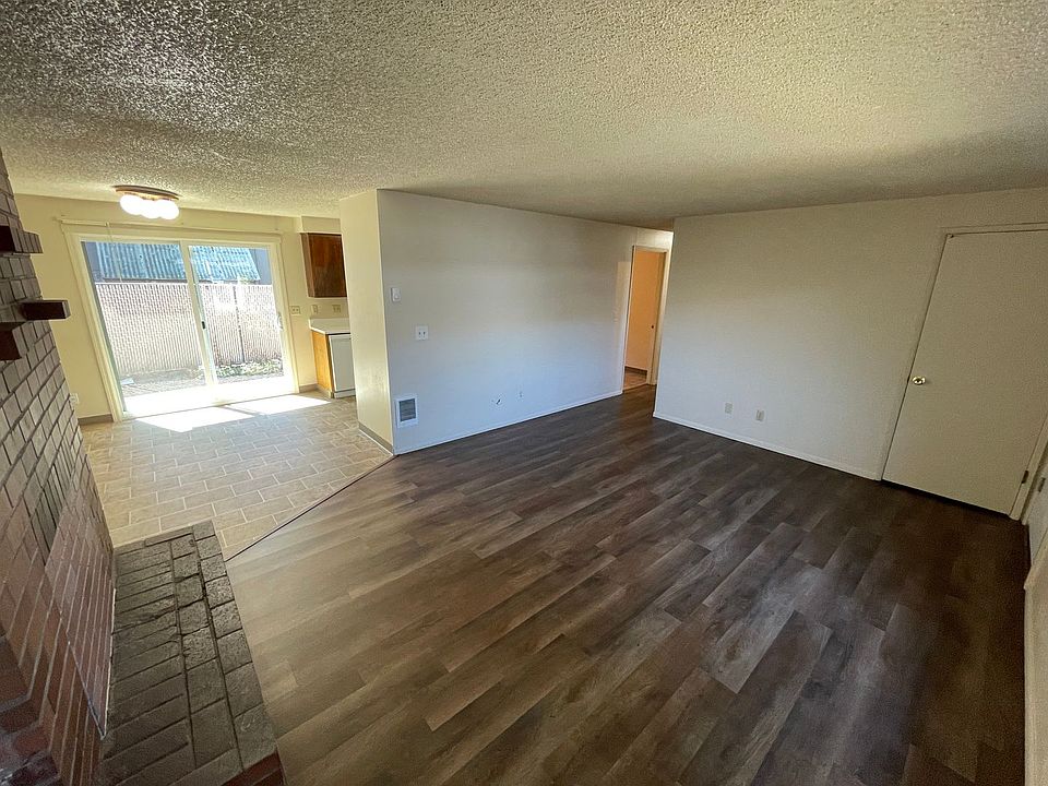 1st image of 1350-1368 Alberta Ave E #1352