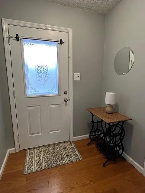 7904 Dighton Way — Photo 4