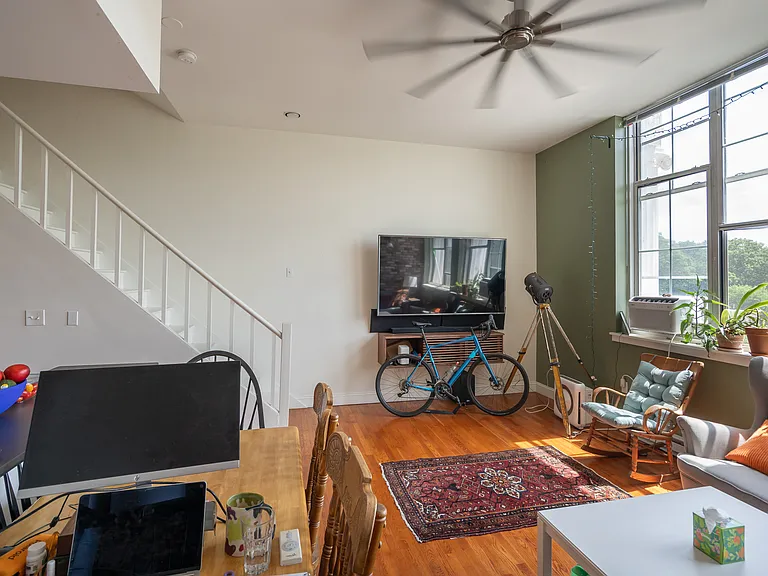 240 Heath St #8 — Photo 9