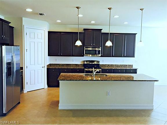 3rd image of 4046 Ashentree Ct