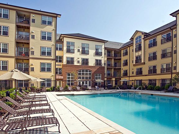 Outdoor Swimming Pool