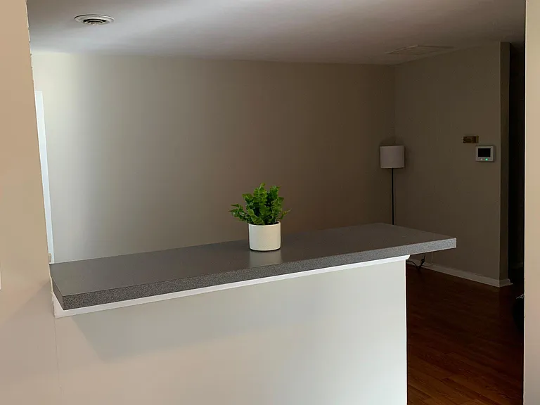506 Rockland Ave — Photo 11