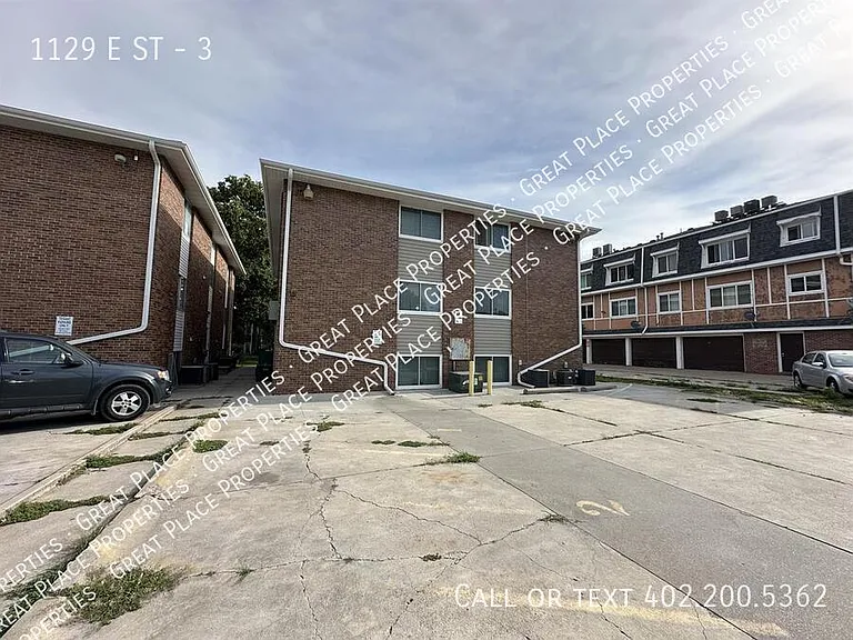 1129 E St #3 — Photo 7