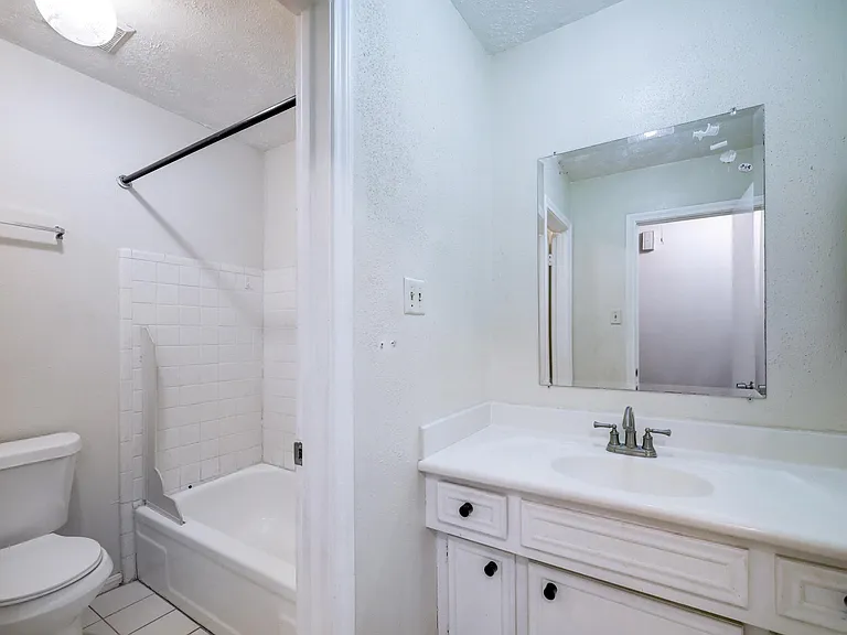 25403 Lynbriar Ln — Photo 8